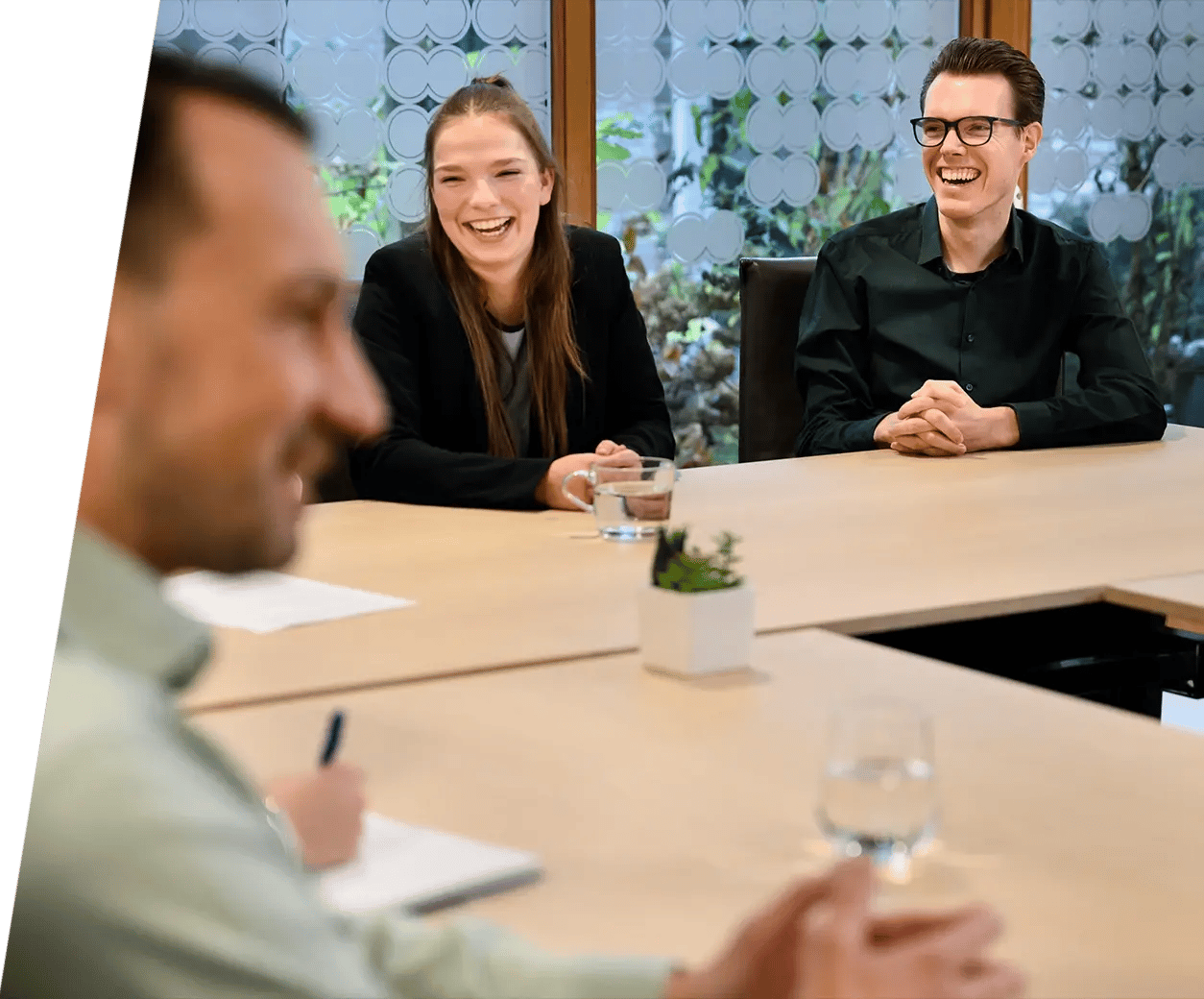 Ha! Marketeers hebben overleg over winstgevende internetmarketing
